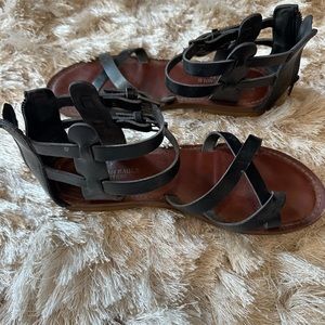 Women's black American eagle gladiator sandal size 6